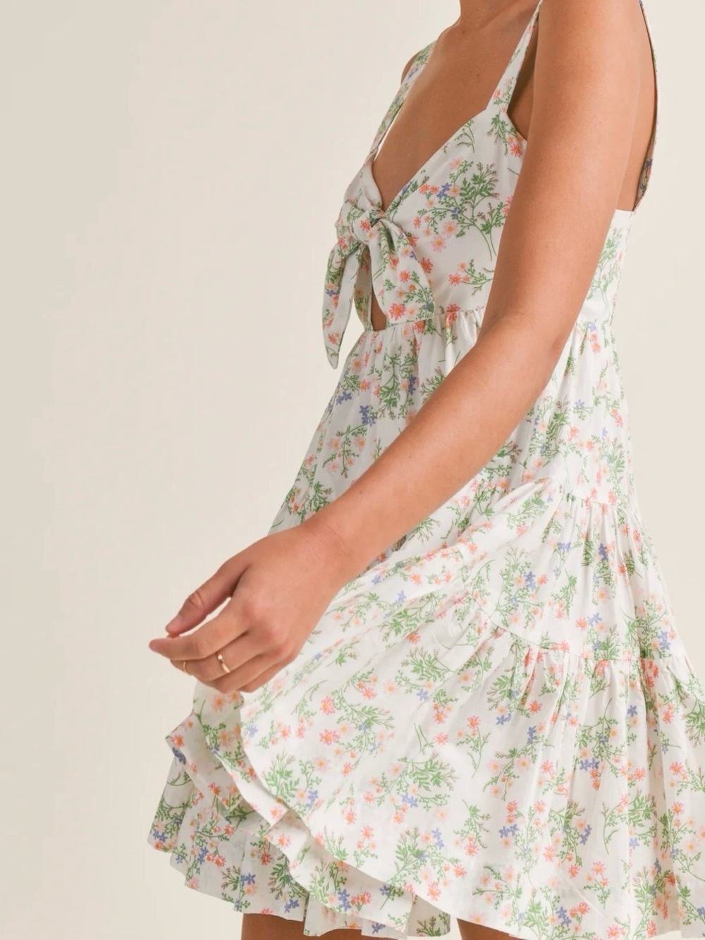 NWT Mable Wildflower key hole tiered ruffle dress szL - Picture 3 of 16